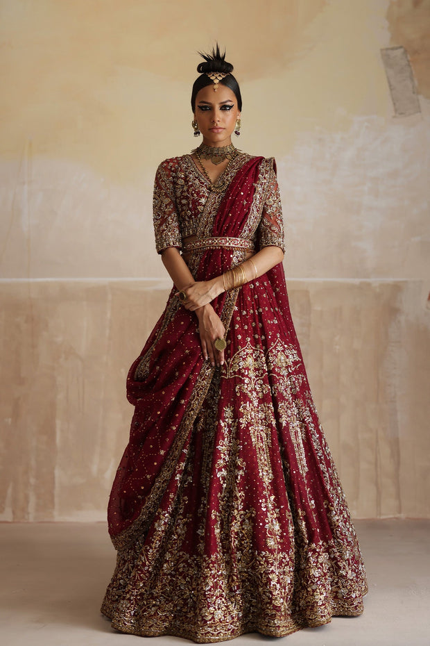 Elegant Pakistani Bridal Dress in Red Choli and Lehenga Style