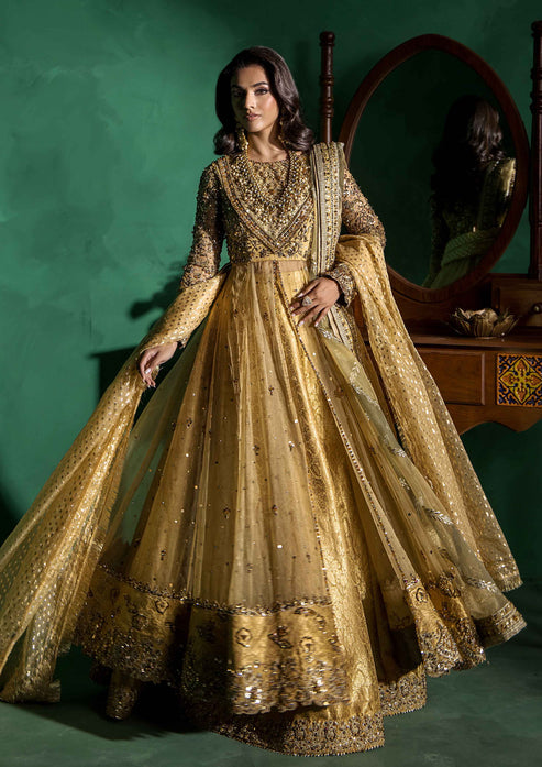 Elegant Pakistani Bridal Mehndi Dress in Yellow Pishwas Style