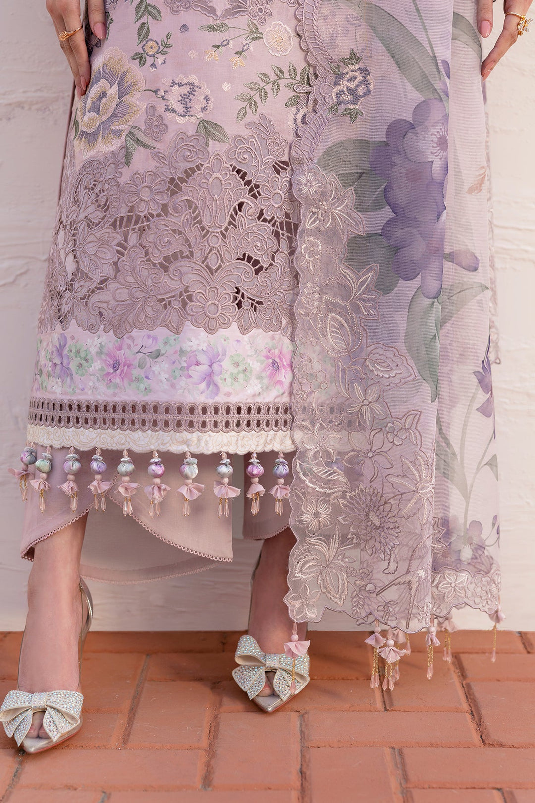 Elegant Pakistani Salwar Kameez in Schiffli with Chiffon Dupatta