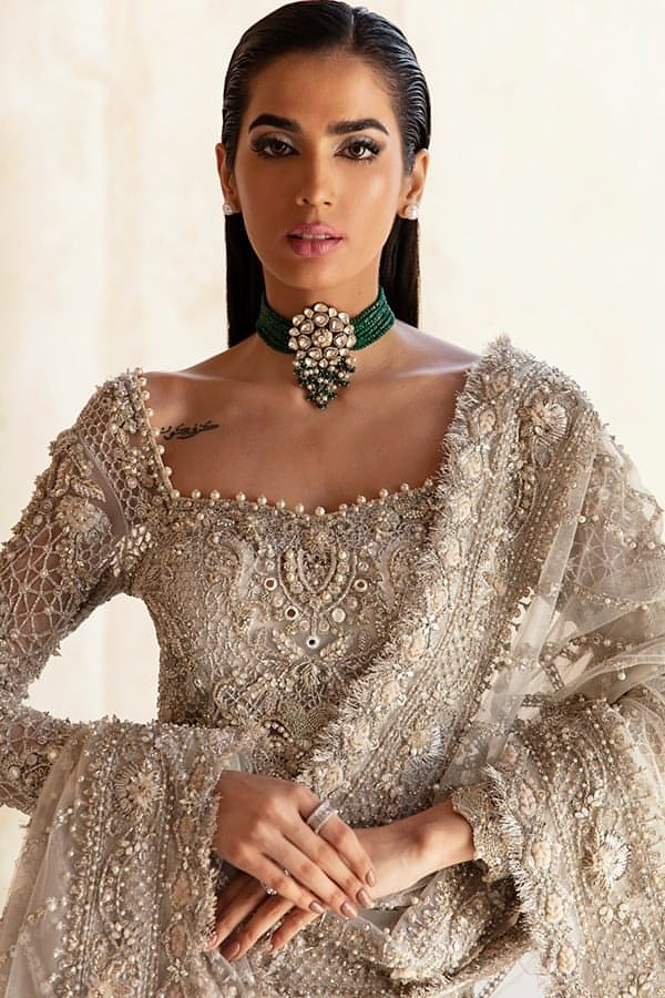 Elegant Pakistani Wedding Dress in Classic Lehenga Kameez Style