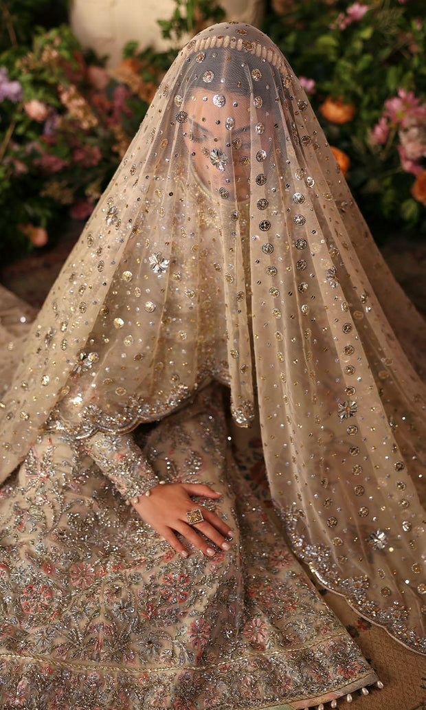 Elegant Pakistani Wedding Dress in Kameez Trouser Dupatta Style