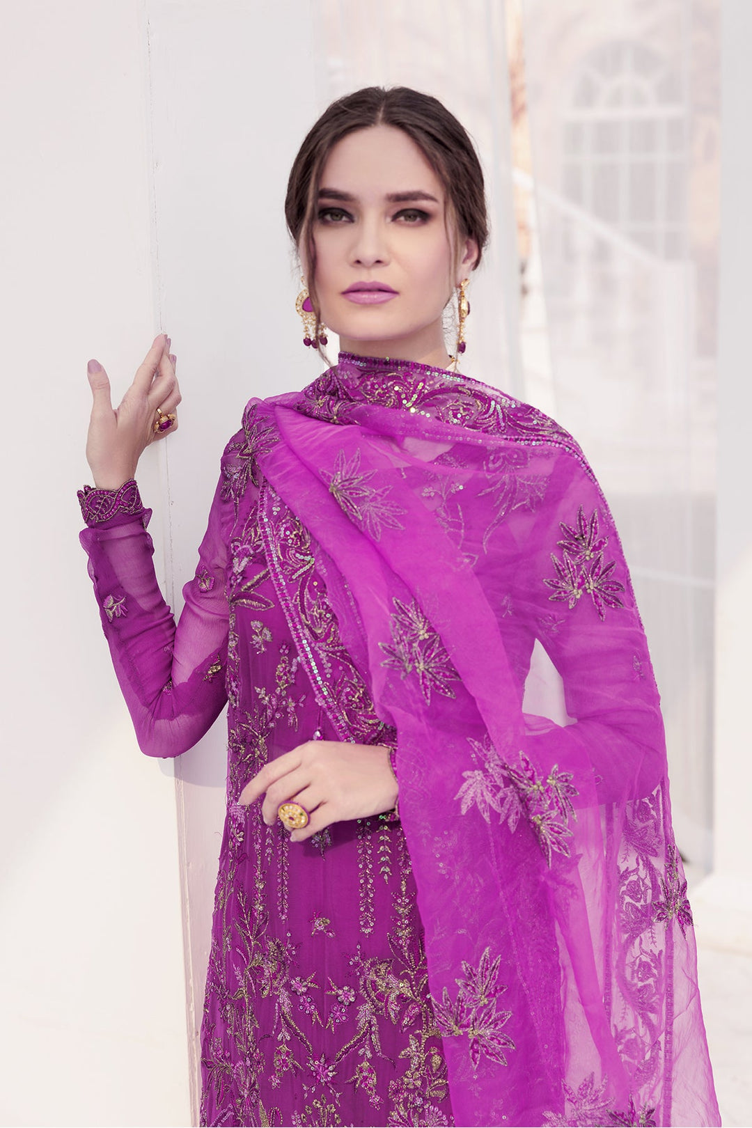 Elegant Purple Pakistani Salwar Kameez and Dupatta in Chiffon