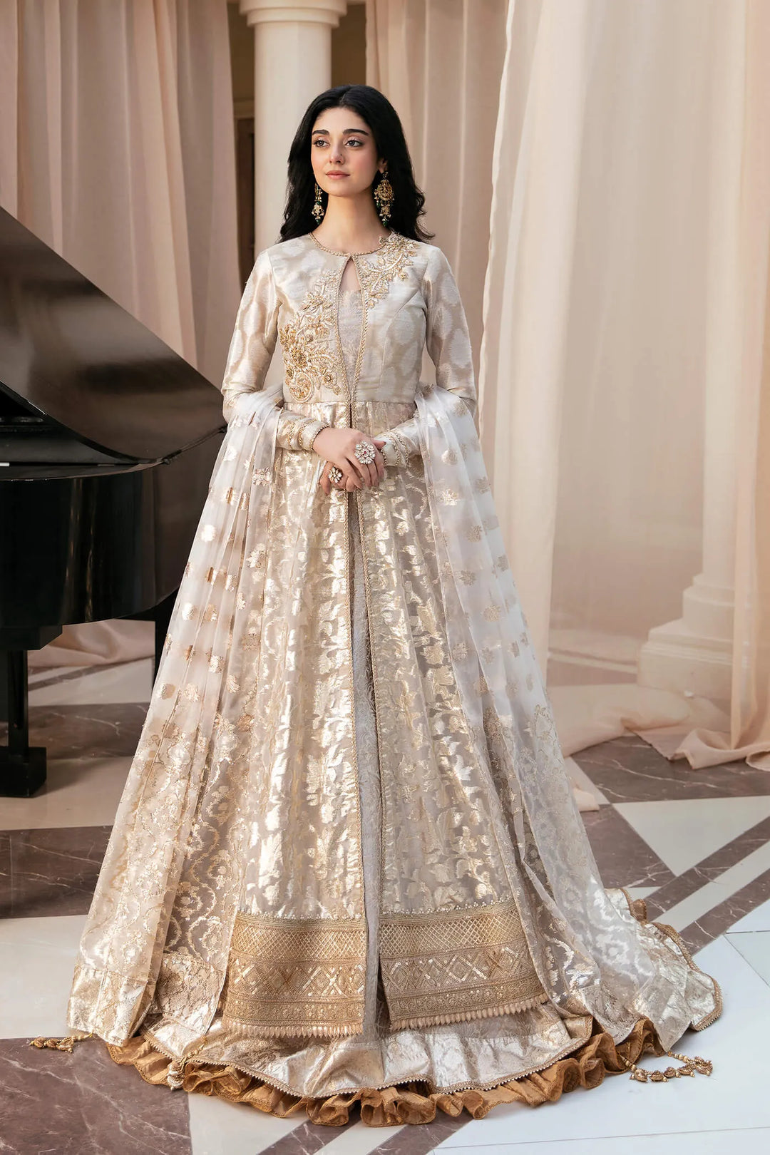 Elegant Rose Gold Pakistani Wedding Dress Gown Pishwas Nameera by Farooq Elegant Rose Gold Pakistani Wedding Dress Gown Pishwas Nameera by Farooq