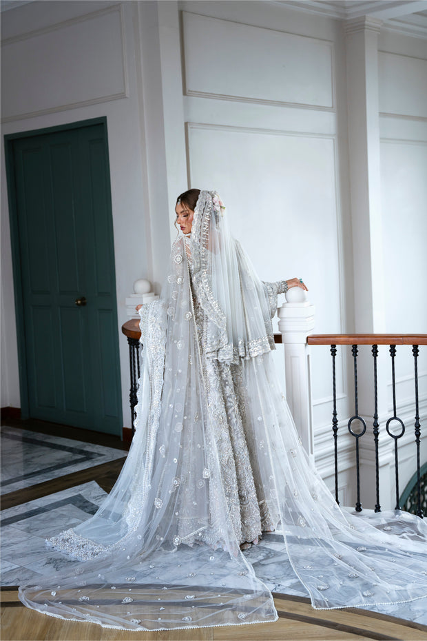 Elegant Pakistani Bridal Dress in White Pishwas Lehenga Style