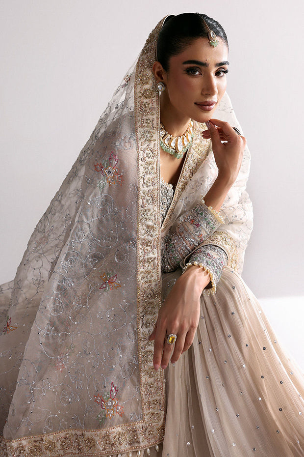 Elegant Pakistani Wedding Dress in Bridal Gharara Shirt Style