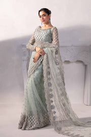 Elegant Pakistani Wedding Dress in Elegant Blue Saree Style