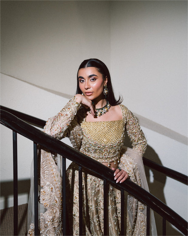 Exquisite Gold Pakistani Bridal Dress for Festive Occasions