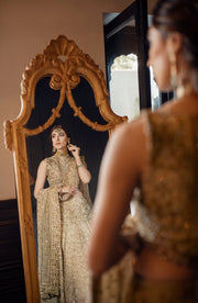 Ivory Pakistani Bridal Lehenga with Gold Zardozi Work