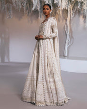 Heavy White Pishwas Frock for Pakistani Wedding Dresses