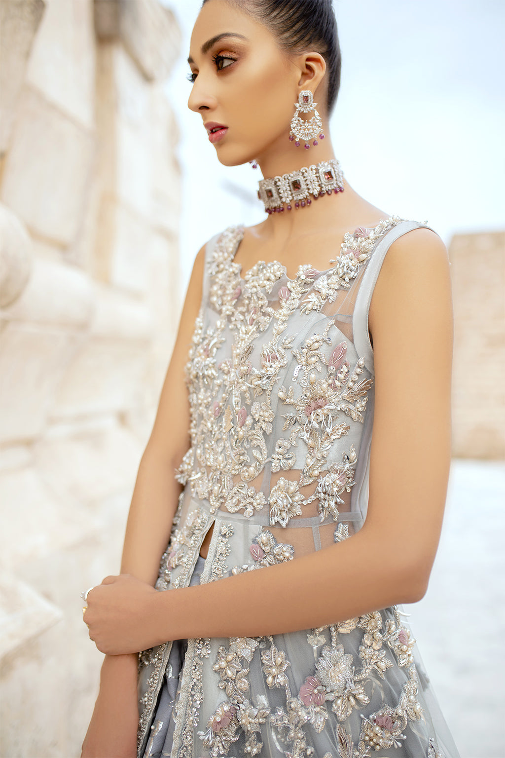 Exquisite Pakistani Bridal Dress with Embroidery and Elegance