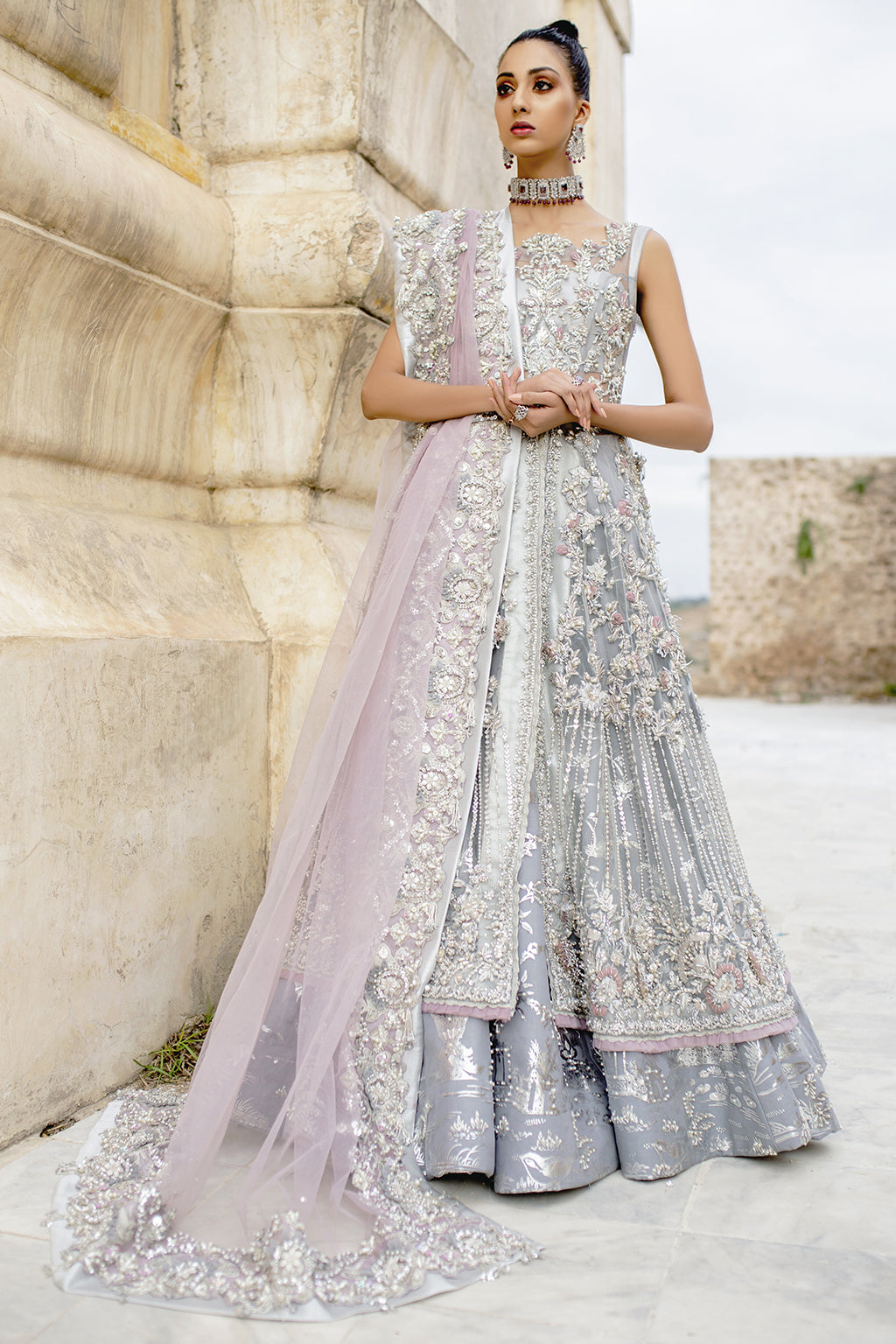 Exquisite Pakistani Bridal Dress with Embroidery and Elegance