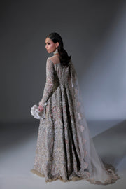Elegant Subtle Pink Pakistani Bridal Dress for Special Occasions