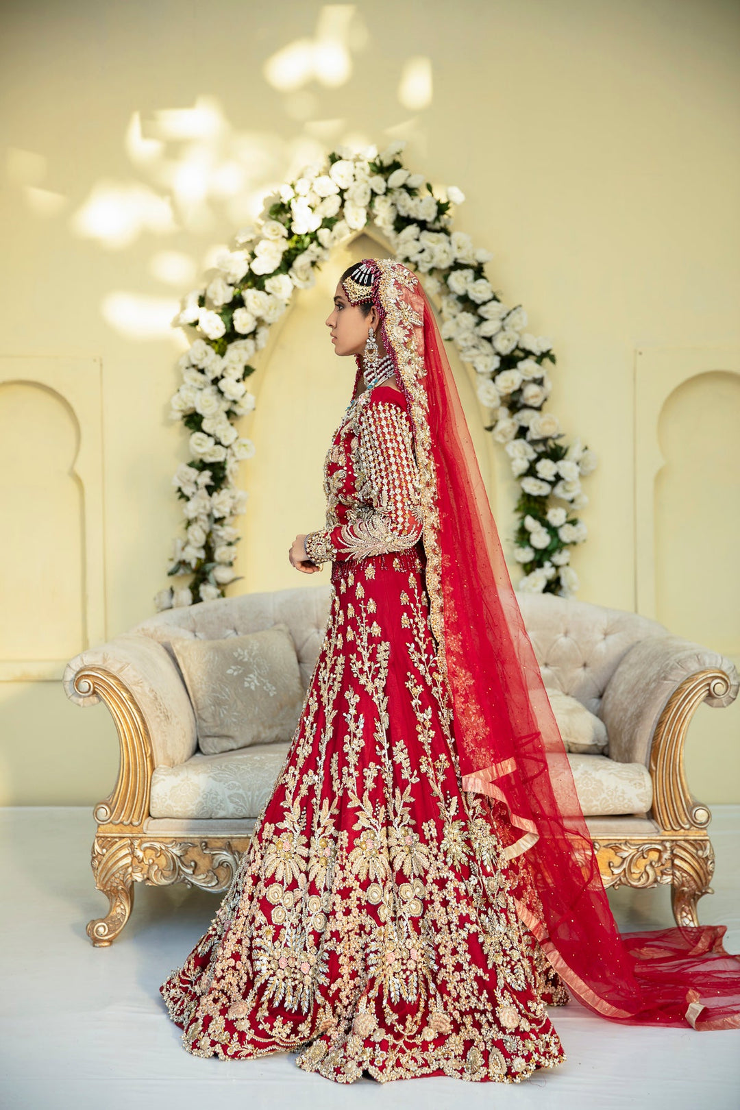 Elegant Deep Red Pakistani Bridal Dress for Weddings
