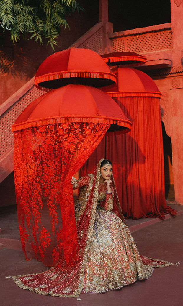Indian Bridal Dress in Wedding Choli and Lehenga Style Online