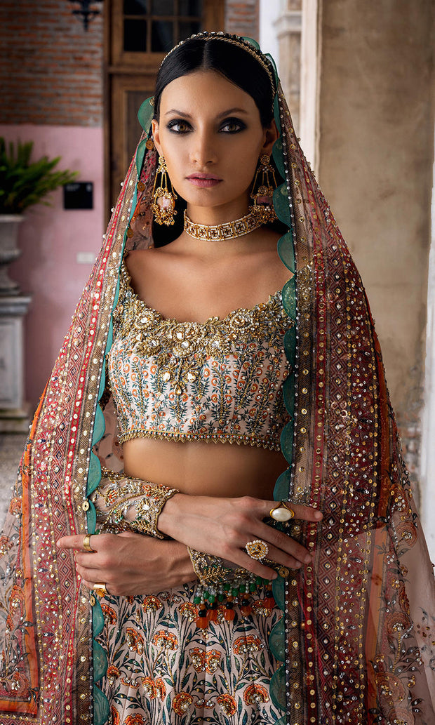 Indian Bridal Dress in Wedding Lehenga and Choli Style Online