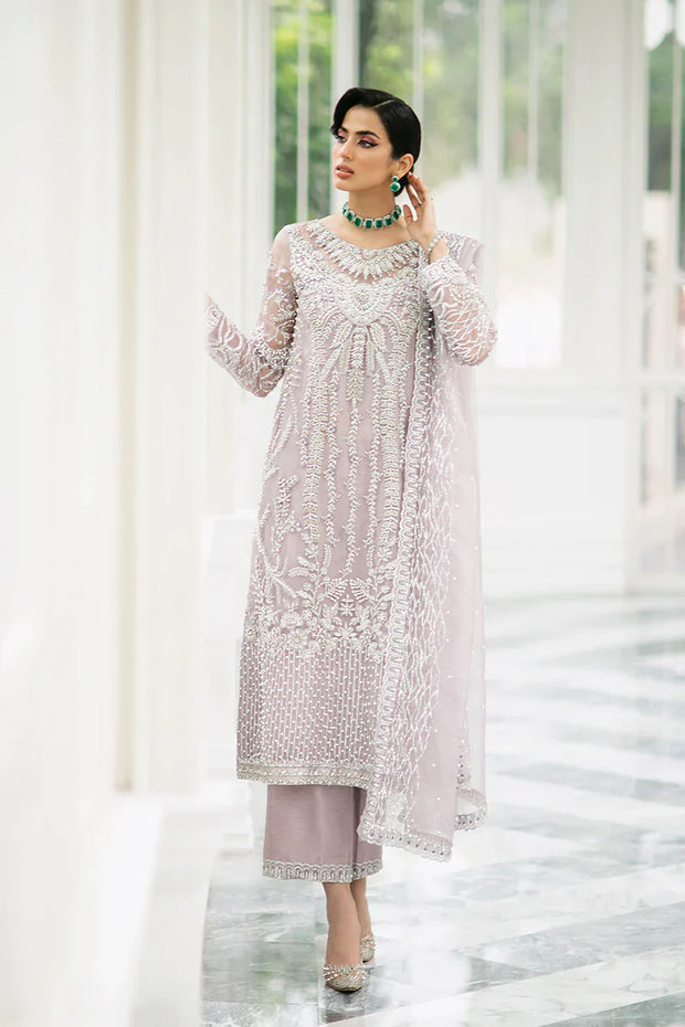 Lavender Elegance: Pakistani Party Dress for Festivities