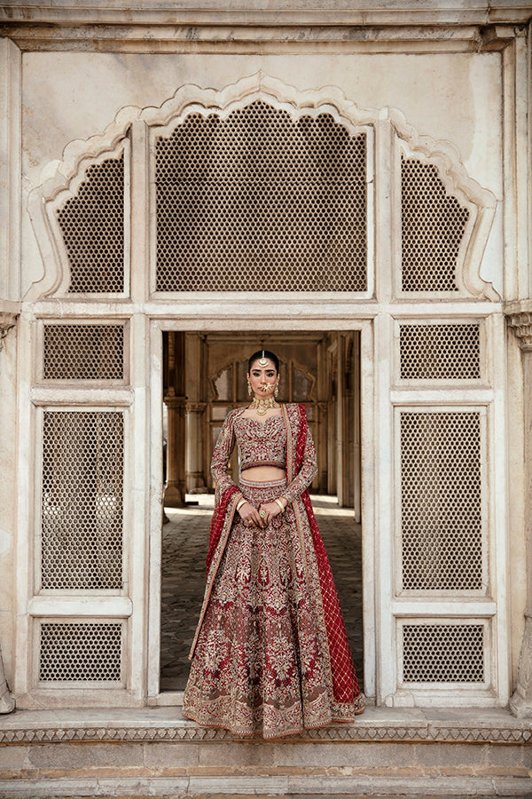 Latest Bridal Wedding Dress in Red Lehenga Choli Dupatta Style