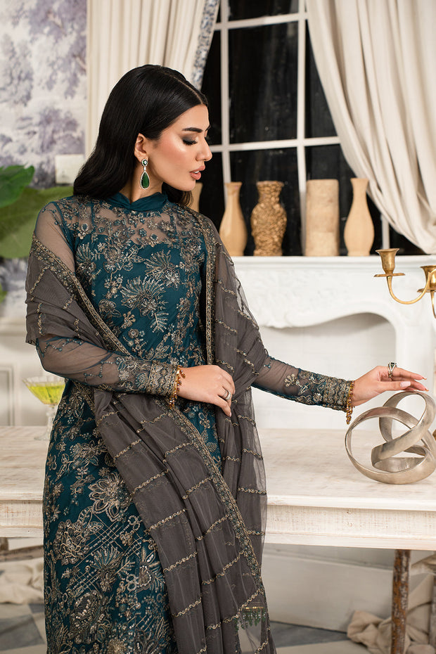 Latest Green Pakistani Party Dress in Kameez and Trouser Style