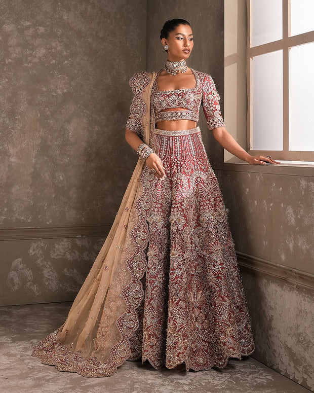 Latest Pakistani Bridal Dress in Red Lehenga Dupatta Style