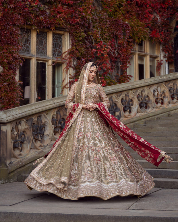 Latest Pakistani Bridal Dress in Tissue Lehenga Choli Style
