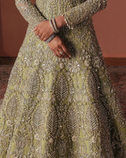 Latest Pakistani Bridal Dress in Wedding Gown Dupatta Style
