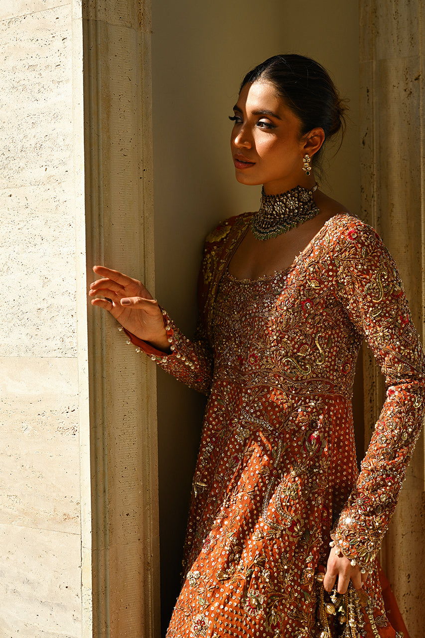 Elegant Pakistani Bridal Mehndi Dress in Lehenga Pishwas Style
