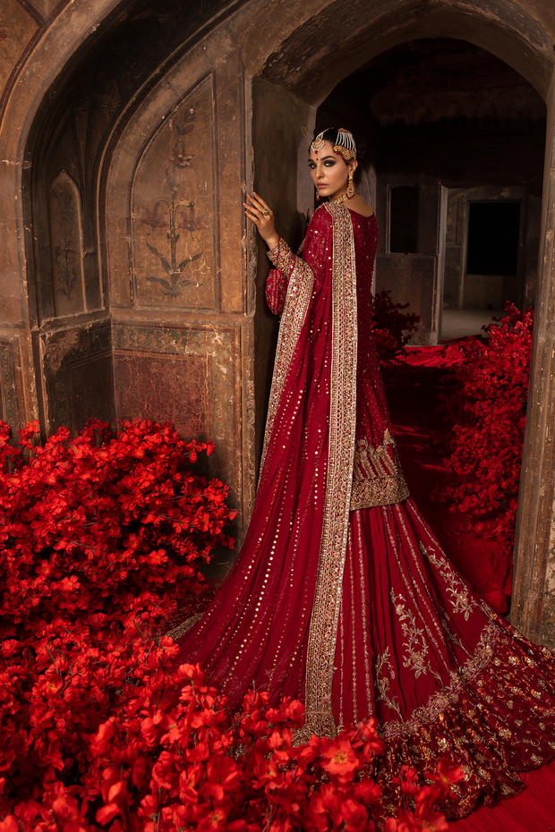 Latest Pakistani Bridal Red Dress in Kameez and Lehenga Style