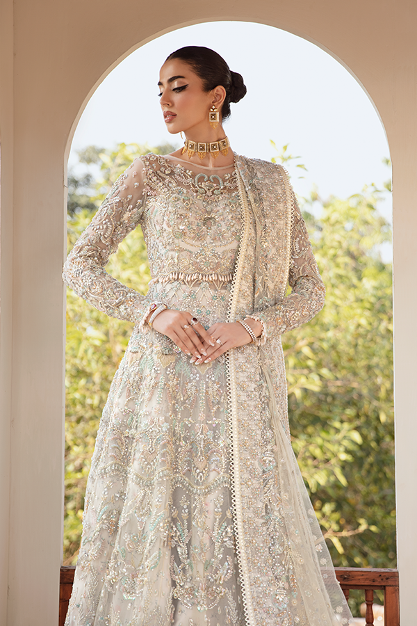 Latest Pakistani Wedding Dress in Bridal Lehenga Gown Style