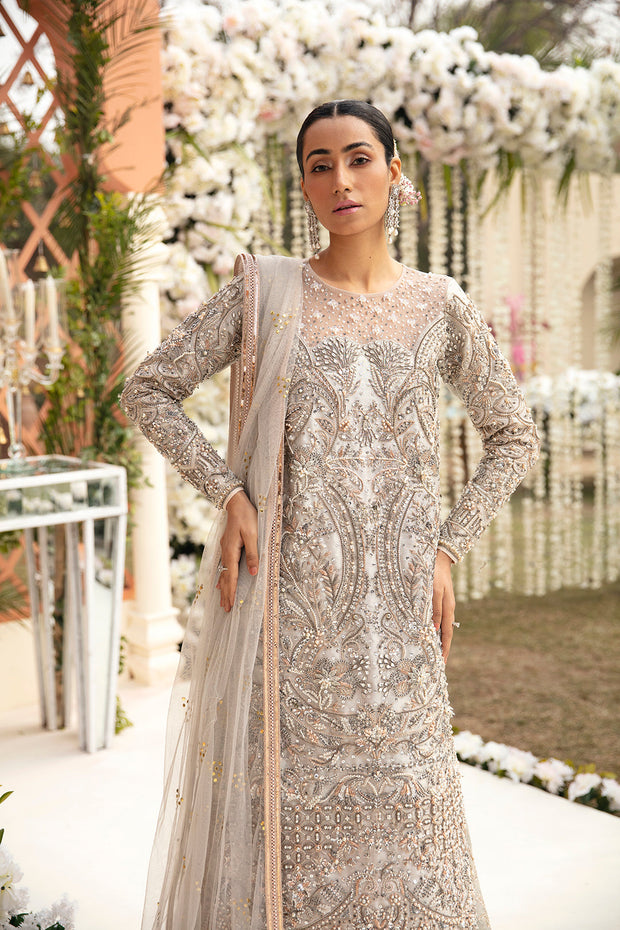 Latest Pakistani Wedding Dress in Bridal Lehenga Kameez Style