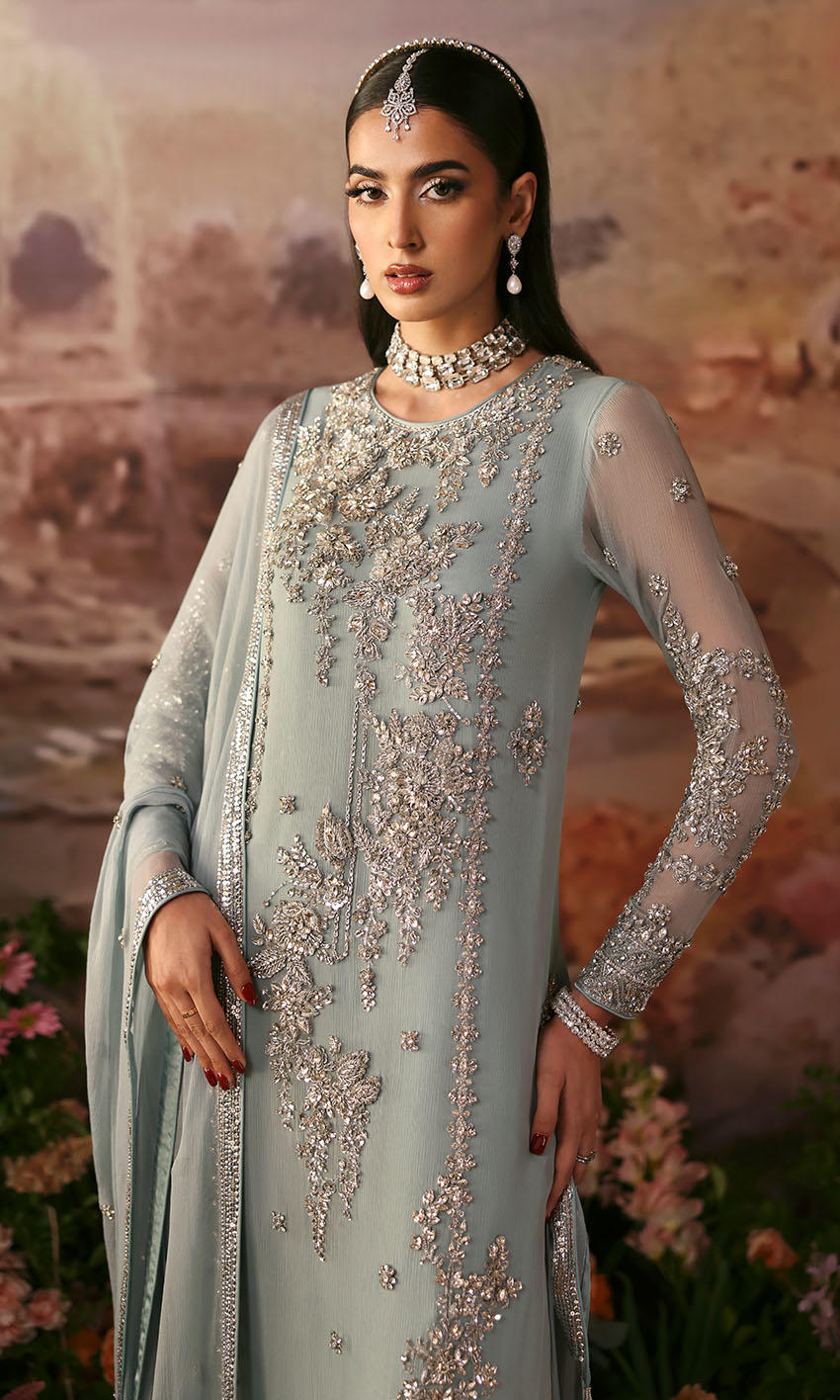 Latest Pakistani Wedding Dress in Kameez Pants Dupatta Style
