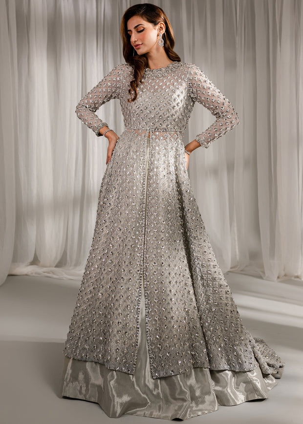 Latest Pakistani Wedding Dress in Open Gown and Lehenga Style