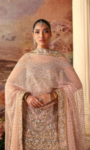 Latest Pakistani Wedding Dress in Salwar Kameez Dupatta Style