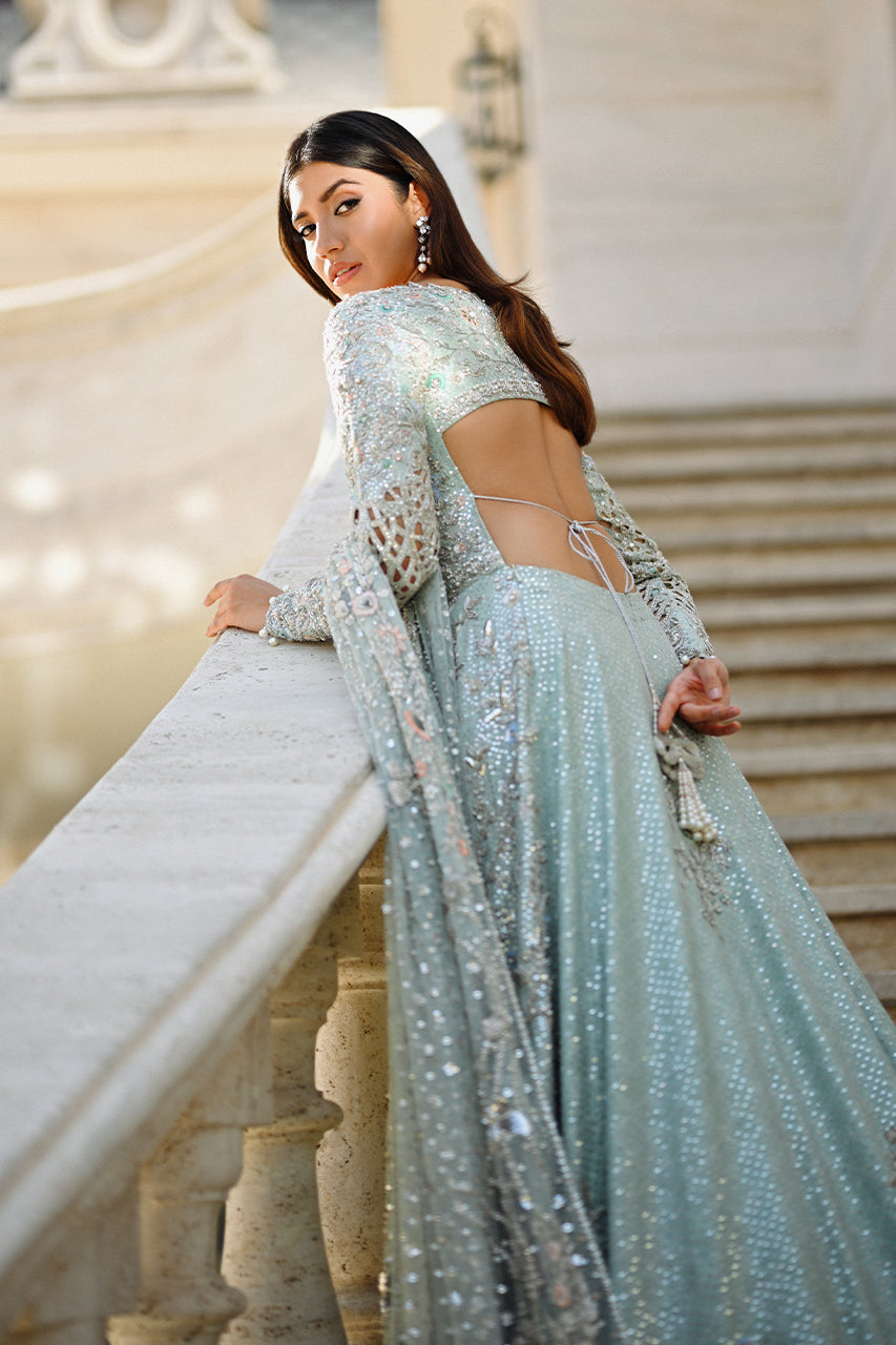 Elegant Pakistani Bridal Dress in Pishwas Style