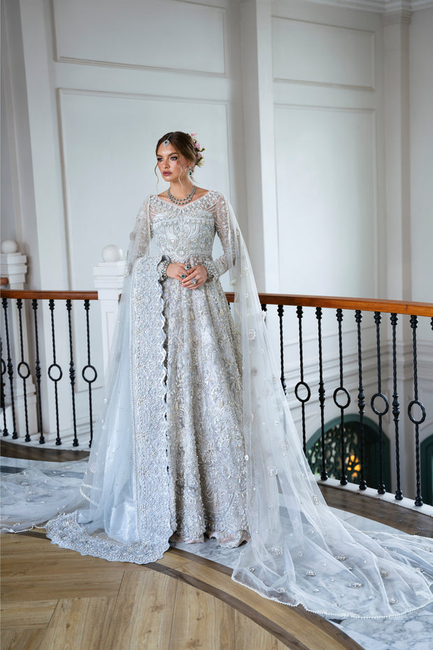 Latest Pakistani Bridal Dress in White Pishwas Lehenga Style