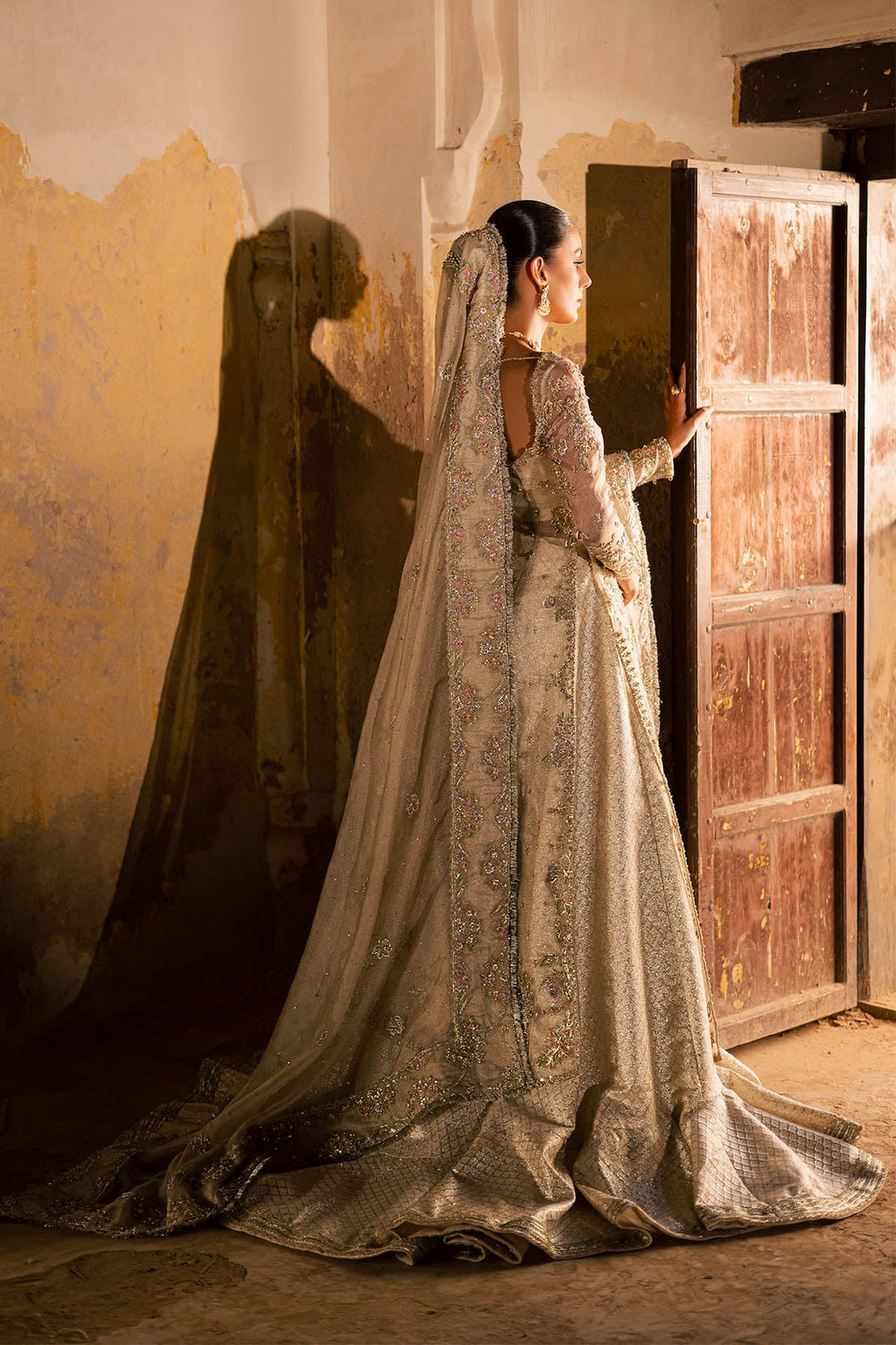 Latest Pakistani Bridal Outfit in Lehenga and Kameez Style