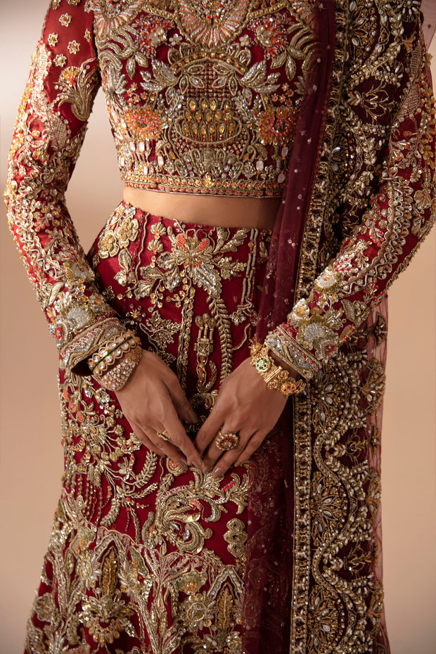 Luxurious Red Pakistani Bridal Dress with Intricate Embroidery