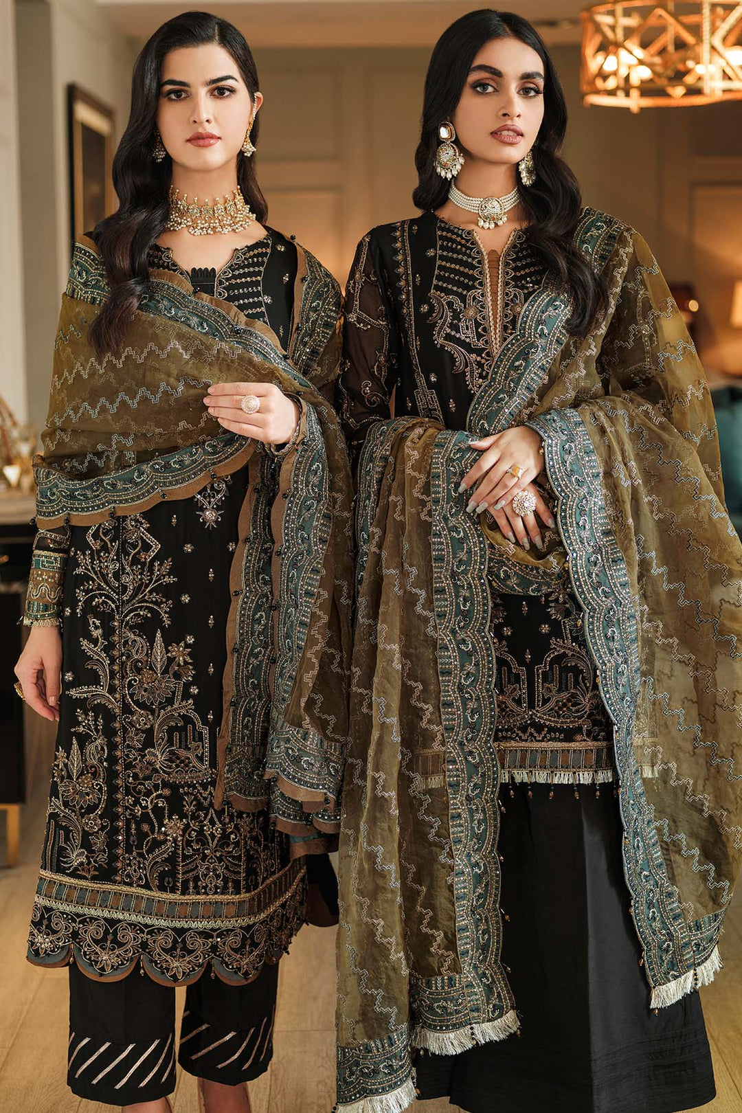 Luxury Golden Embroidered Black Pakistani Salwar kameez Dupatta