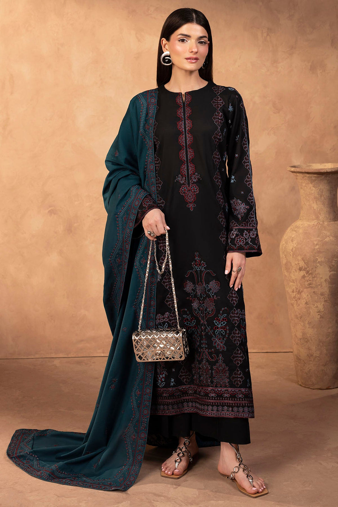 Elegant Schiffli Embroidered Pakistani Party Dress in Khaddar