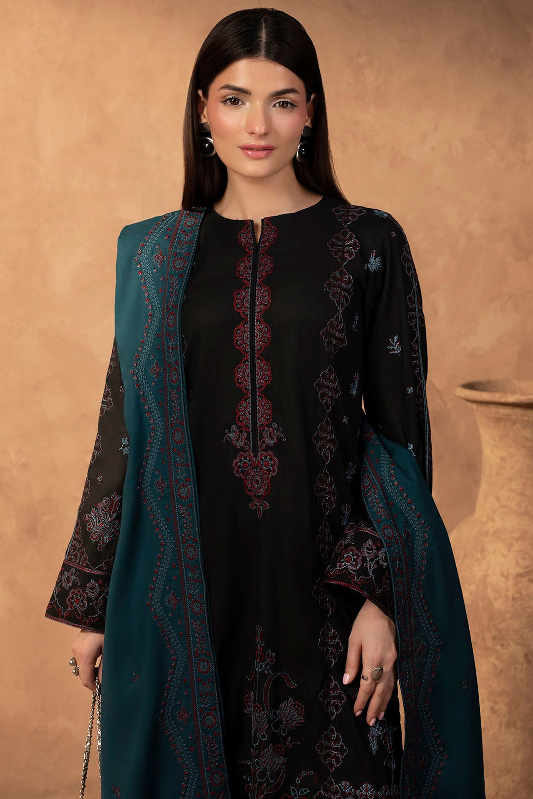 Elegant Schiffli Embroidered Pakistani Party Dress in Khaddar