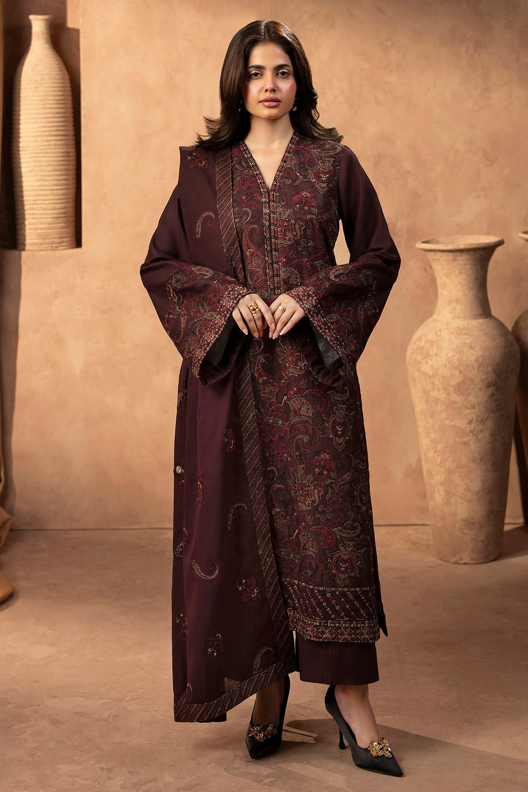 Elegant Pakistani Party Dress in Embroidered Khaddar