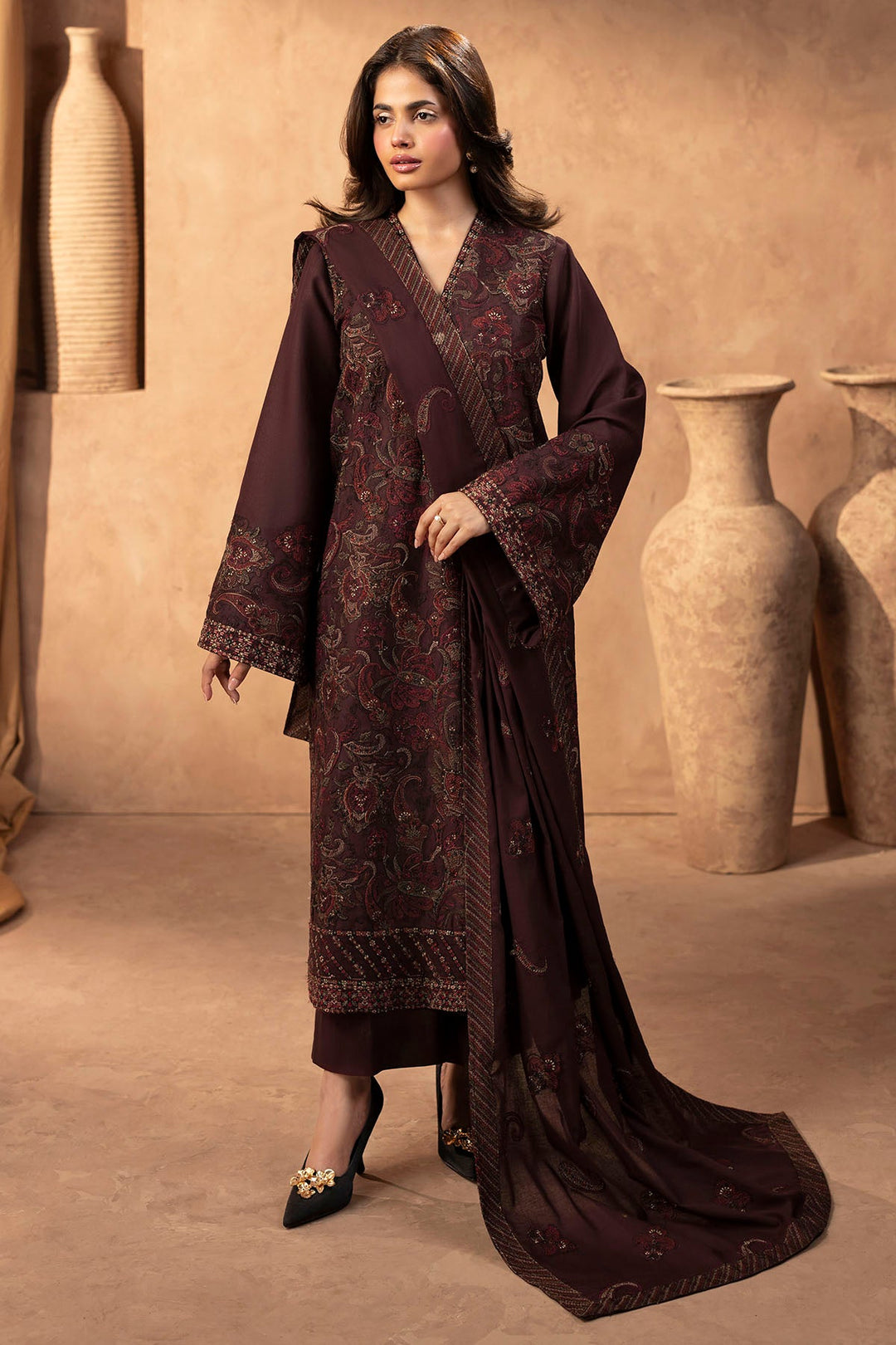 Elegant Pakistani Party Dress in Embroidered Khaddar
