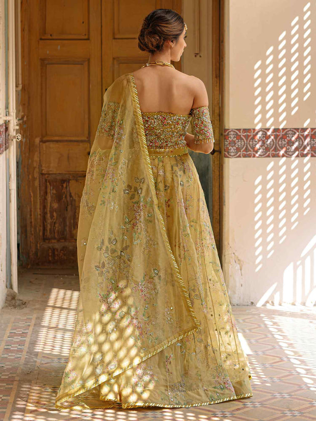 Stunning Pakistani Bridal Dress with Zardozi Embroidery