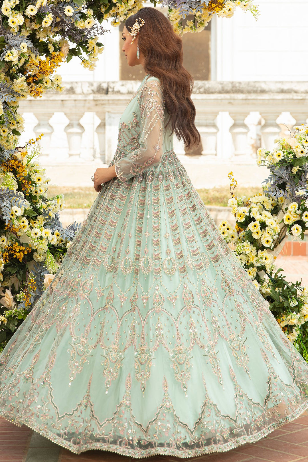 aqua blue dress for wedding pakistani Embellished Pishwas Frock – Nameera by Farooq Classic African American Cornbread cacusal cocktail dress This kameez has beautiful Size:6 years