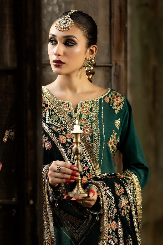 Classic Dark Green Pakistani Wedding Dress Shawl Frock Nameera by Farooq Classic Dark Green Pakistani Wedding Dress Shawl Frock Nameera by Farooq