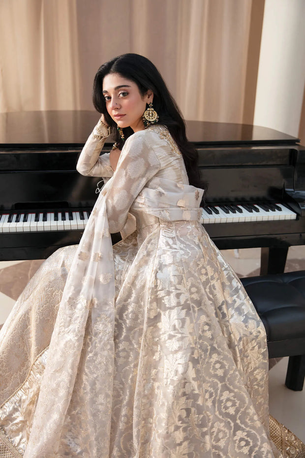 Elegant Rose Gold Pakistani Wedding Dress Gown Pishwas LARGE Elegant Rose Gold Pakistani Wedding Dress Gown Pishwas LARGE