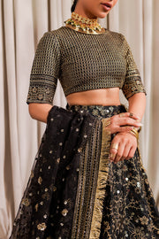 New Golden Black Embroidered Pakistani Lehenga Choli Wedding Dress 2023