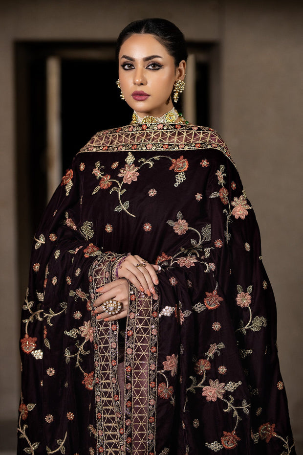 New Luxury Tea Pink Embroidered Pakistani Wedding Dress with Velvet Shawl