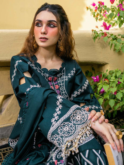 New Sea Green Embroidered Pakistani Salwar Kameez Dupatta Salwar Suit 2023