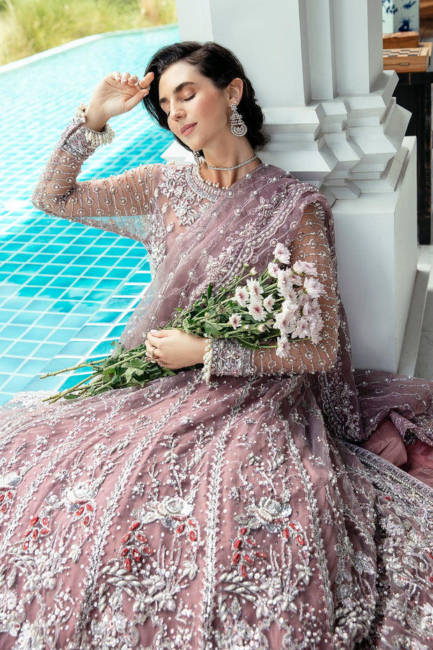 New Traditional Lilac Embroidered Pakistani Wedding Wear Long Pishwas Frock 2023