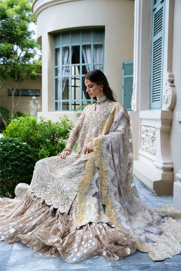 New Pakistani Wedding Dress in Royal Lehenga Kameez Style